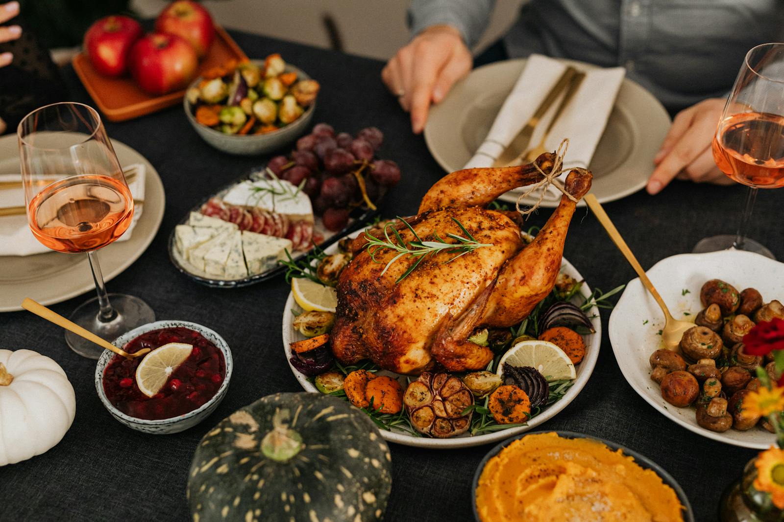 Turkey Day Touchdown! Why the Star-Studded Thanksgiving Menu at AT-T Stadium Steals the Show