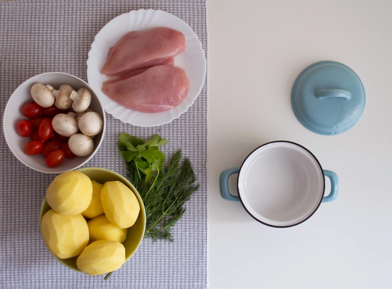 You Won’t Believe What This Guy Cooked in a Hotel Coffee Pot – And Why the Internet Lost Its Collective Mind