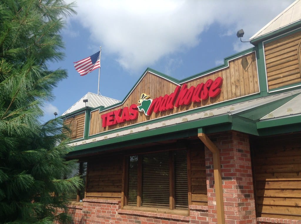 From Hidden Butter Secrets to Viral Employee Revelations: The Wildest Texas Roadhouse Moments You Won’t Believe